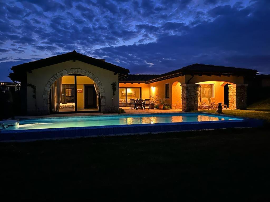 Private Villa At Blacksearama Golf & Villas Resort バルチク エクステリア 写真